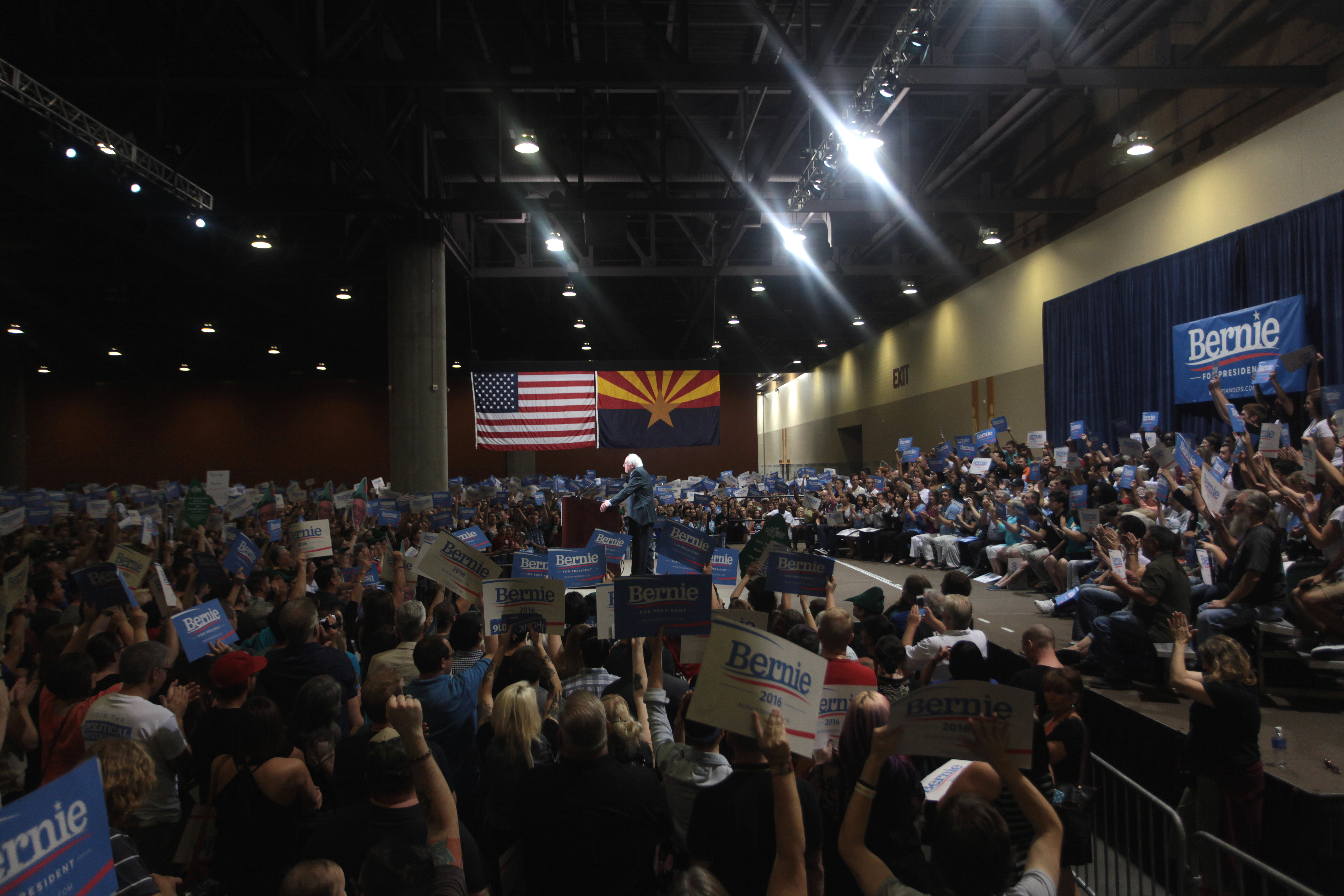 Bernie rally - Attribution: Gabe Skidmore (https://www.flickr.com/photos/gageskidmore)